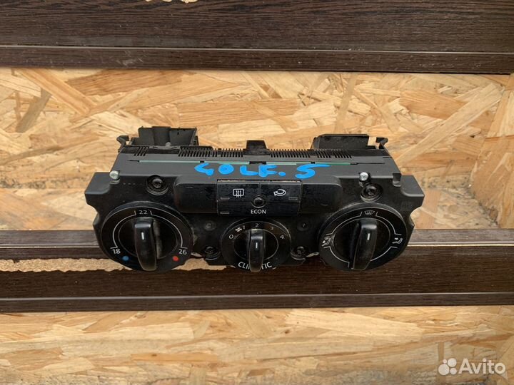 Блок управления отопителем VW Golf 5