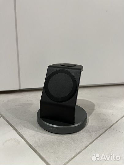 Беспроводная зарядная станция 3 в 1