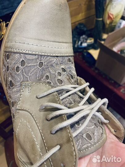 Ботинки женские 38