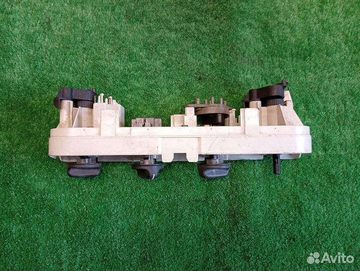 Блок управления климатом Opel Omega