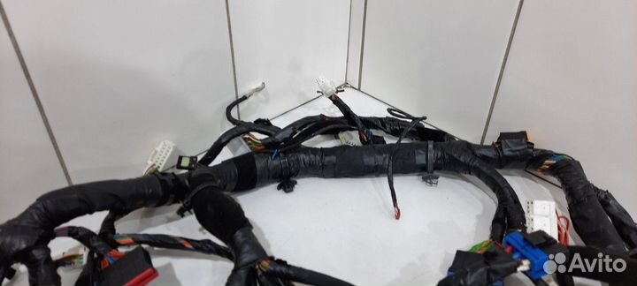 Электропроводка под торпедо (Kia Sportage)