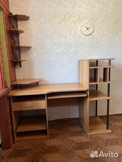 Компьютерный стол