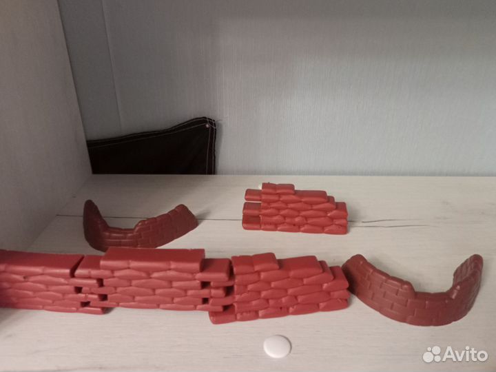 Игрушечные военные декорации