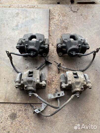 Суппорта kia stinger