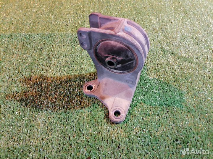 Опора двигателя (подушка двс) левая MR272744 Mitsu