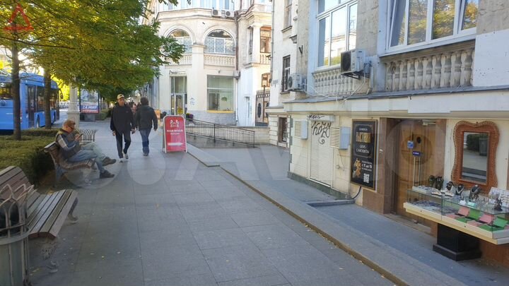 Торговое на Б Морской, 33кв.м