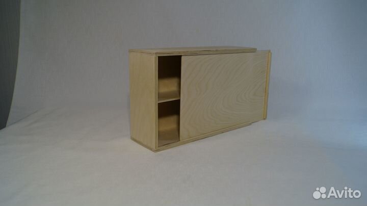 Деревянная коробка для подарка