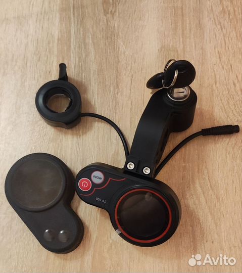 Дисплей (бортовой компьютер)с курком газа TF100