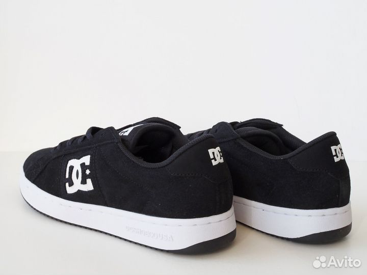 Кеды DC Striker новые на 43й