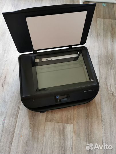 Цветное струйное мфу HP DeskJet Ink Advantage 5075