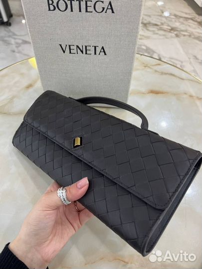 Клатч Bottega Veneta Andiamo Clutch