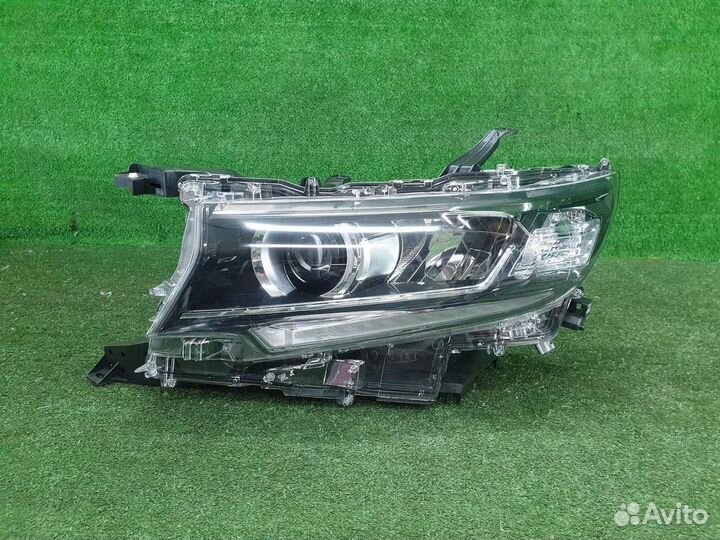 Фара левая Toyota Land Cruiser Prado