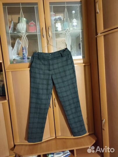 Брюки женские в клетку 40