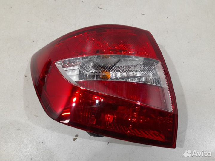 Фонарь левый LADA Granta седан 2011