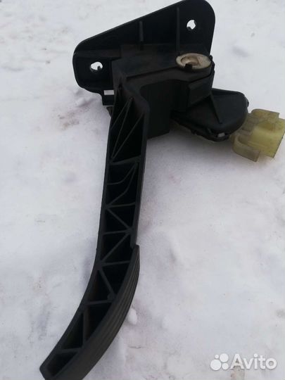 Педаль акселератор Ford Transit