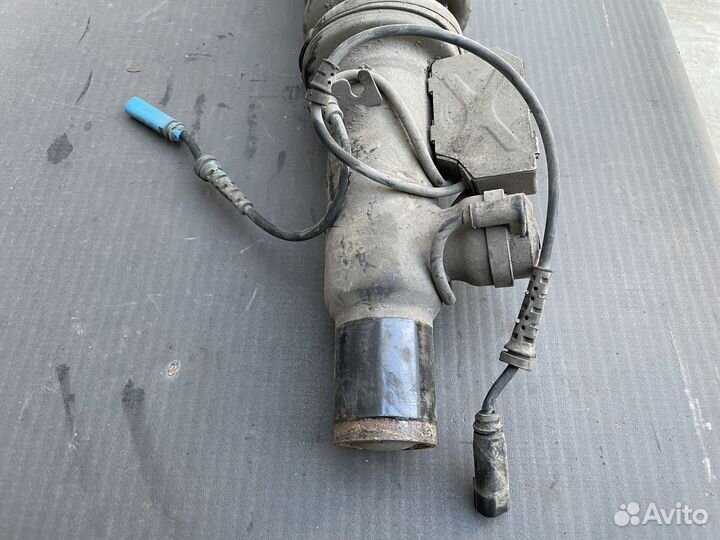 Передний амортизатор левая BMW X5M E70 X6M E71