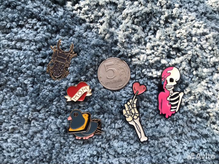 Значки пины