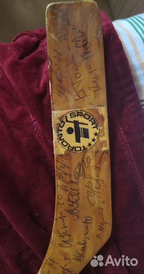 Клюшка хоккейная торонто с автографами 1974 год