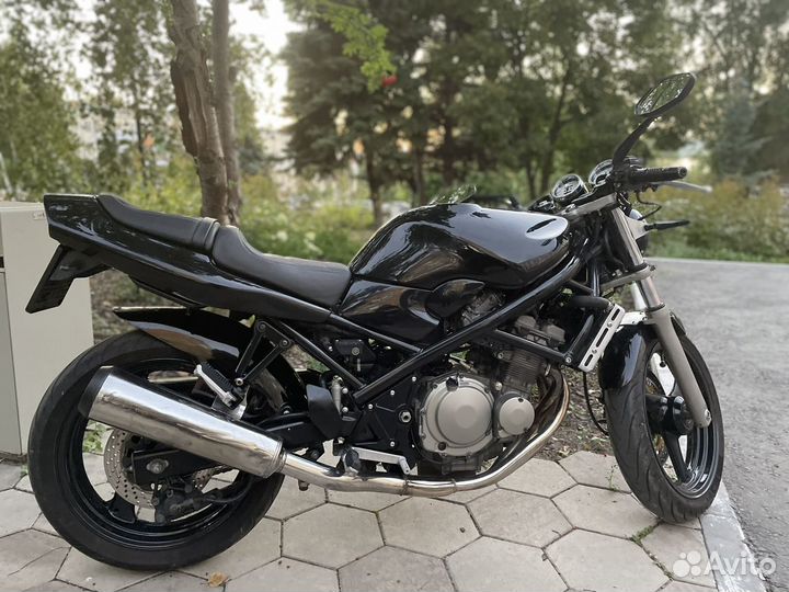 Продаю мотоцикл Suzuki Bandit GSF 250