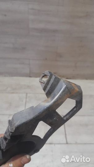 Кронштейн бампера задний левый задний левый