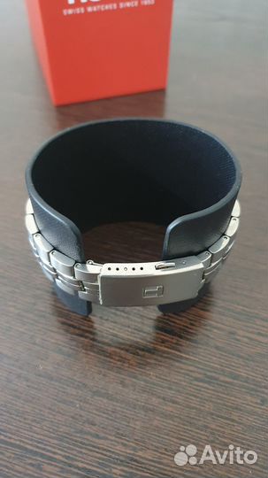 Часы Tissot t101