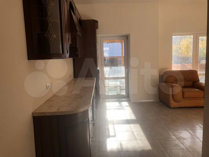 2-к. квартира, 71,6 м², 1/3 эт.