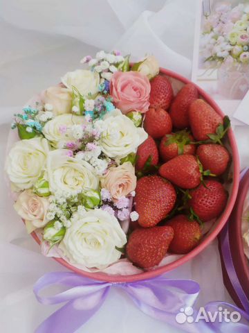 Букет из клубники. Букет учителю на 1 сентября
