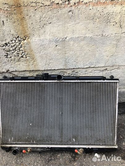 Радиатор охлаждения Honda Inspire UA 4,5