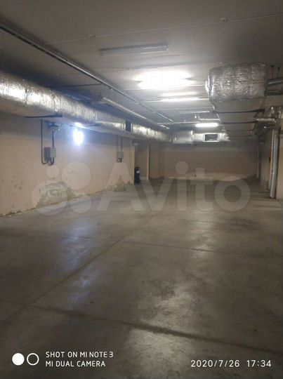 Машиноместо, 20 м²