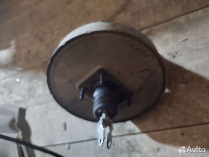 Вакумный усилитель тормозов Nissan Almera Classic