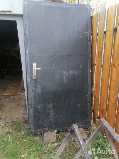 Дверь металлическая