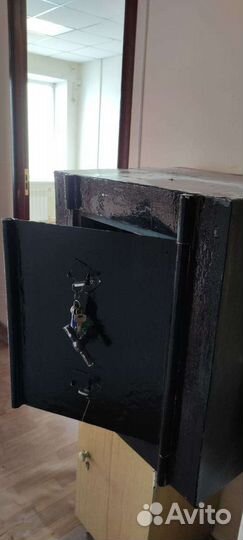 Сейф огнеупорный бу