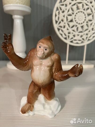 Фарфоровые статуэтки