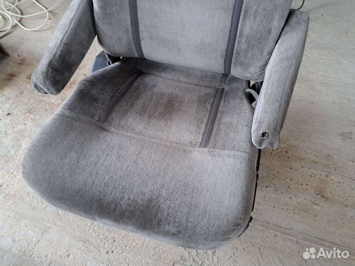 Кресло салона в микроавтобус