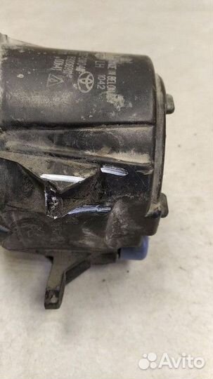 Фара противотуманная левая