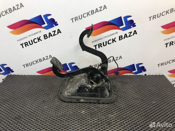 Блок педалей Renault Premium