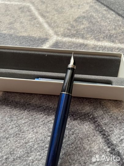 Перьевая ручка parker