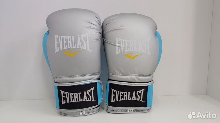 Боксерские перчатки Everlast