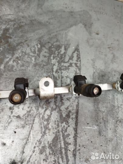 Рампа с форсунками geely emgrand ec7. 1.5