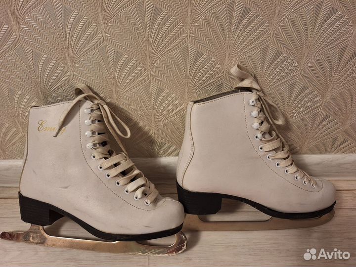 Коньки женские 36 размер