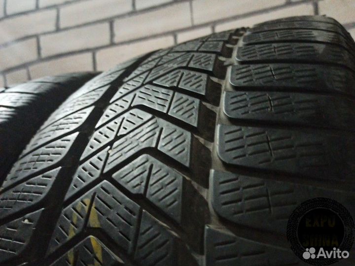 Pirelli Scorpion Winter 255/40 R21