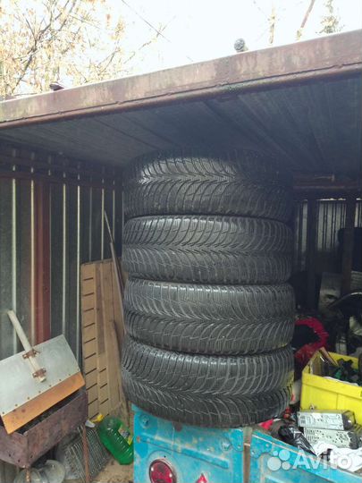 Advance AR217 215/55 R17