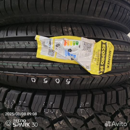 Sonix EcoPro 99 195/65 R15