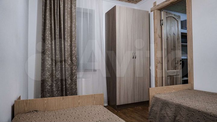 Комната 80 м² в 2-к., 1/1 эт.