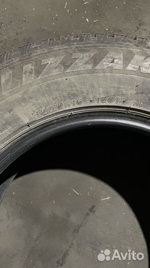 Bridgestone Blizzak Spike-01 215/70 R16 T