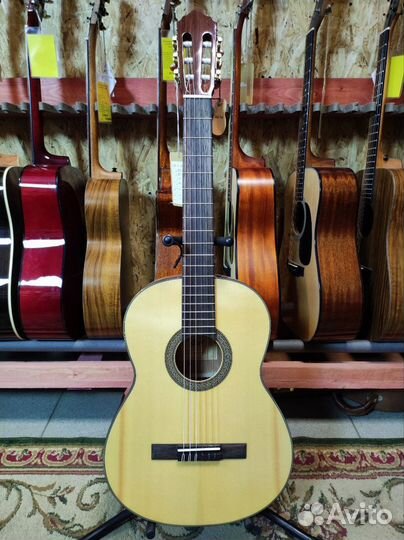 Классическая гитара Cort AC200 4/4 Natural Glossy