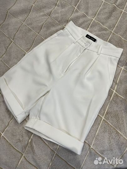 Шорты бермуды