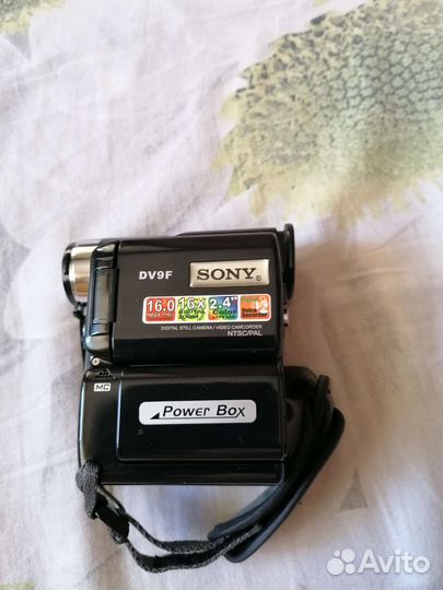 Видео-камера