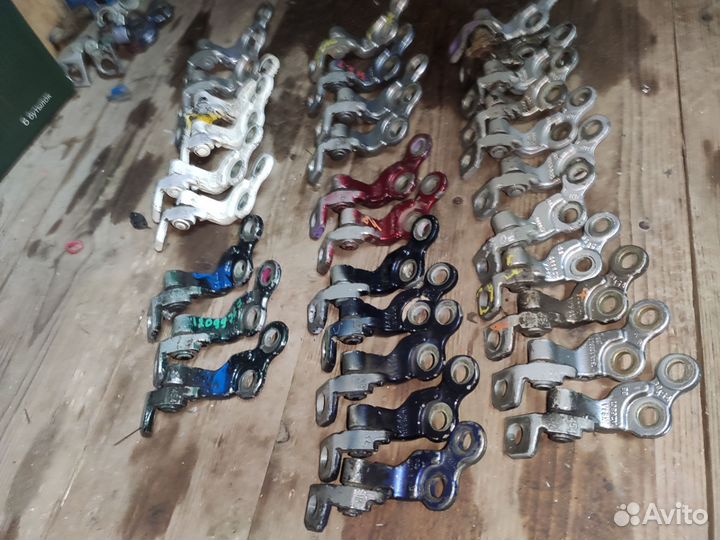 Петля двери передней левой Ford Focus 1