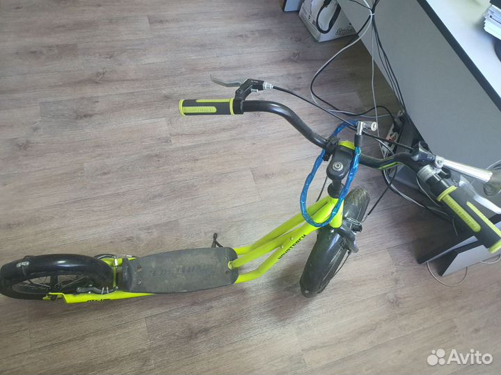 Самокат с большими колесами